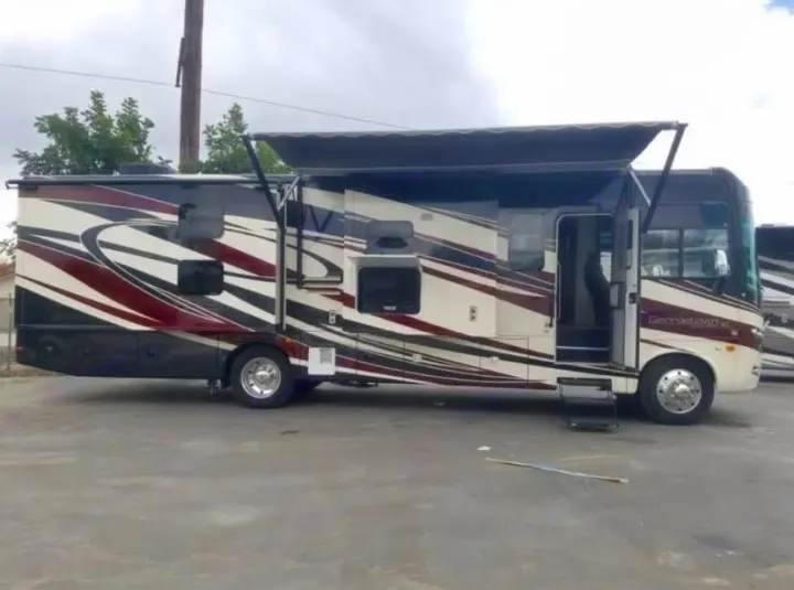 36 foot with outside entertainment center, electric awning. Other Other 2014