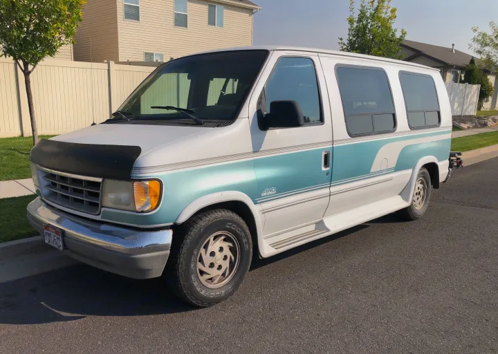 Ford Econoline Club Wagon 1992
