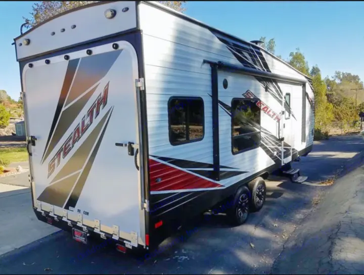 Forest River Stealth 2017