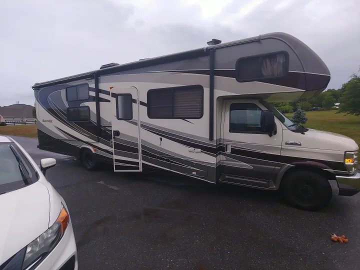 Exterior. Forest River Sunseeker 2015