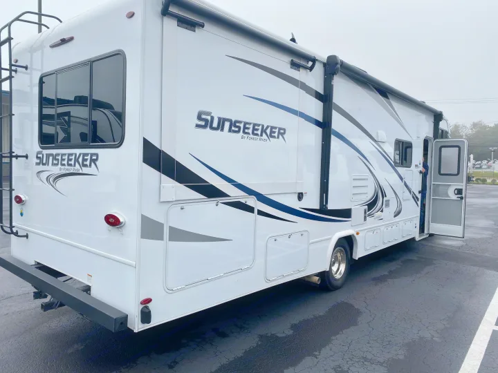 Forest River Sunseeker 2020