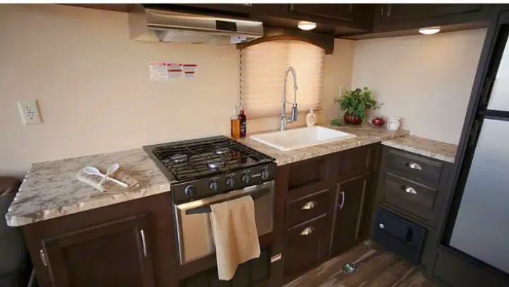 Beautiful kitchenette. Forest River Stealth 2018