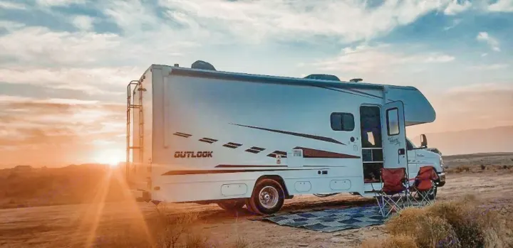 Find your Sunrise. Winnebago Outlook 2019