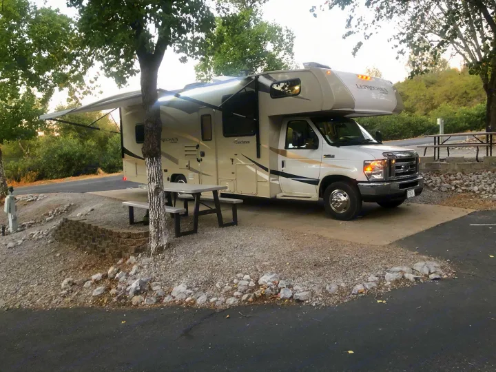 Coachmen Leprechaun 2019