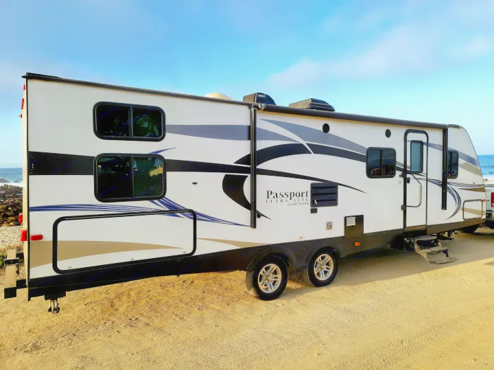 Big enough for the whole family. Keystone Passport 2017