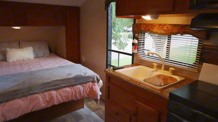 Real Queen Mattress! (Not RV Mattress). Skyline Joey 2014