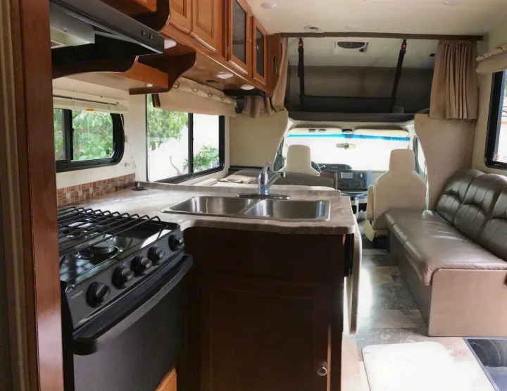 Coachmen Leprechaun 2019