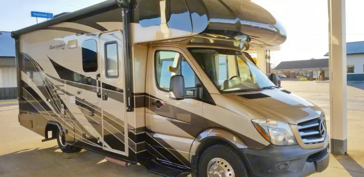 Forest River Sunseeker 2018