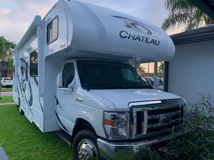 Thor motor coach Ford E450 V8 2021