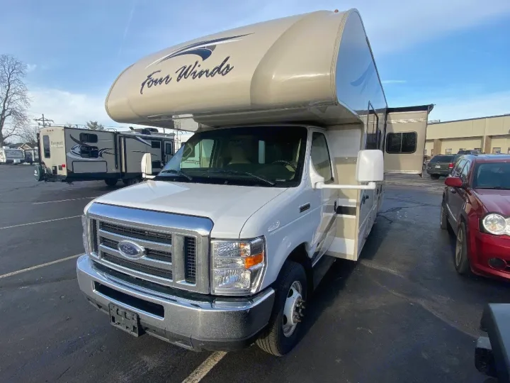 Thor Motor Coach Four Winds 2019
