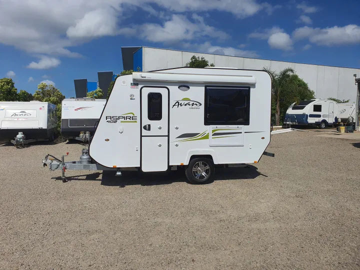 An Avan Aspire 402 caravan and others on display at an outdoor lot, perfect for RV rental.. Avan Aspire 402 2018