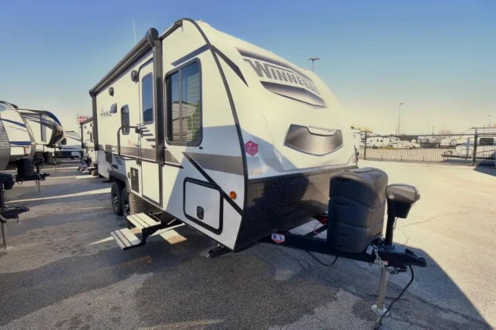 Winnebago Micro Minnie 2021