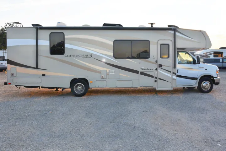 Coachmen Leprechaun 2018