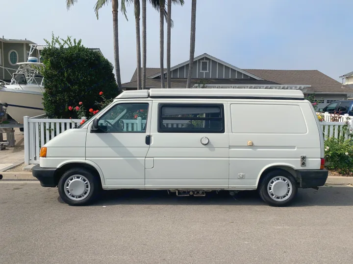 Fits in any parking spot! Can go through drive-thrus!. Eurovan Pop Top Camper Eurovan Camper 1995