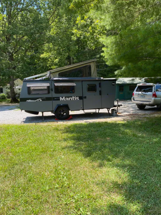 Top up, windows open for massive airflow! Its just like tent camping, but better.. TAXA TAXA Trailer 2019