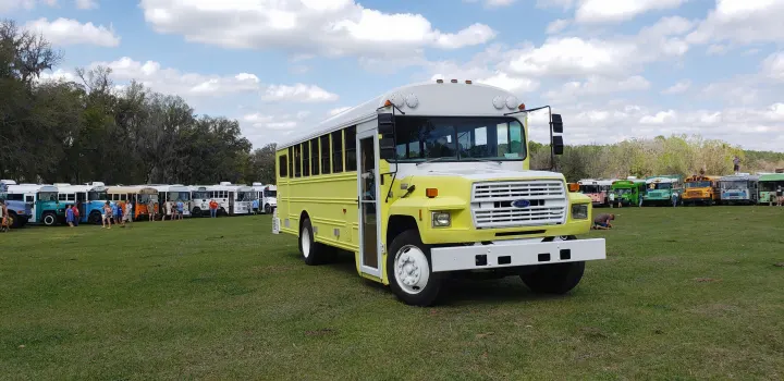 Ford Mid Size Bus 1993