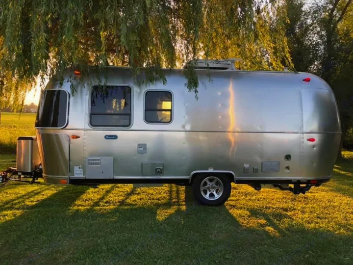 Airstream Bambi 2020