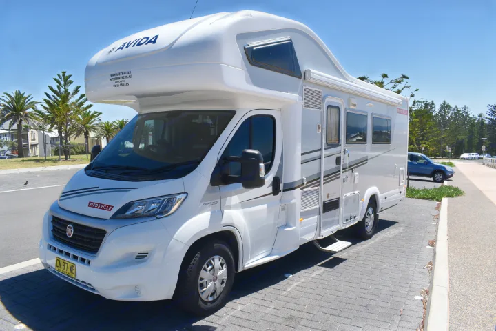Avida Birdsville C7424SL 2016