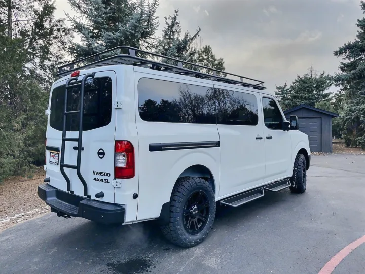 Full roof rack with Ladder. Nissan NV 3500 HD 2020