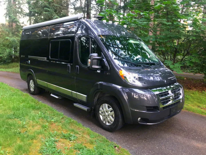 Winnebago Travato 2017