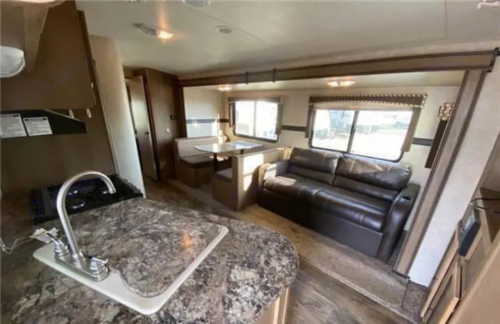 Cruiser Rv Corp Shadow Cruiser 2014
