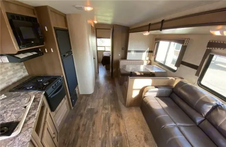 Cruiser Rv Corp Shadow Cruiser 2014