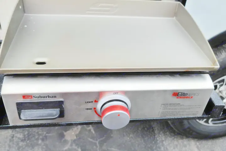 Suburban Elite Series griddle: convenient outdoor cooking on your RV rental adventure.. K-Z Manufacturing Escape 191bhk 2021