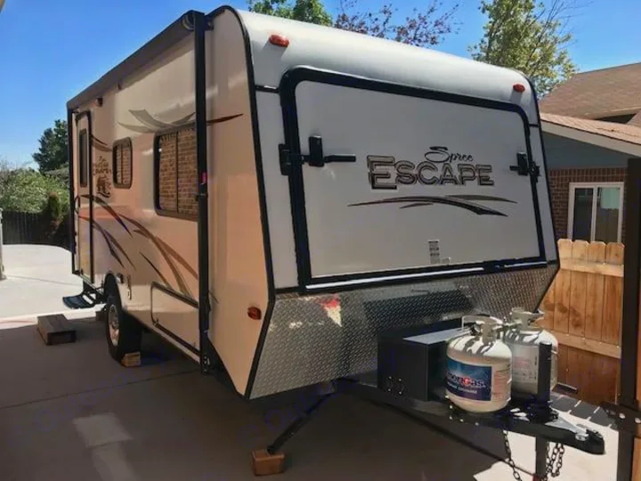 K-Z Manufacturing Escape 2015