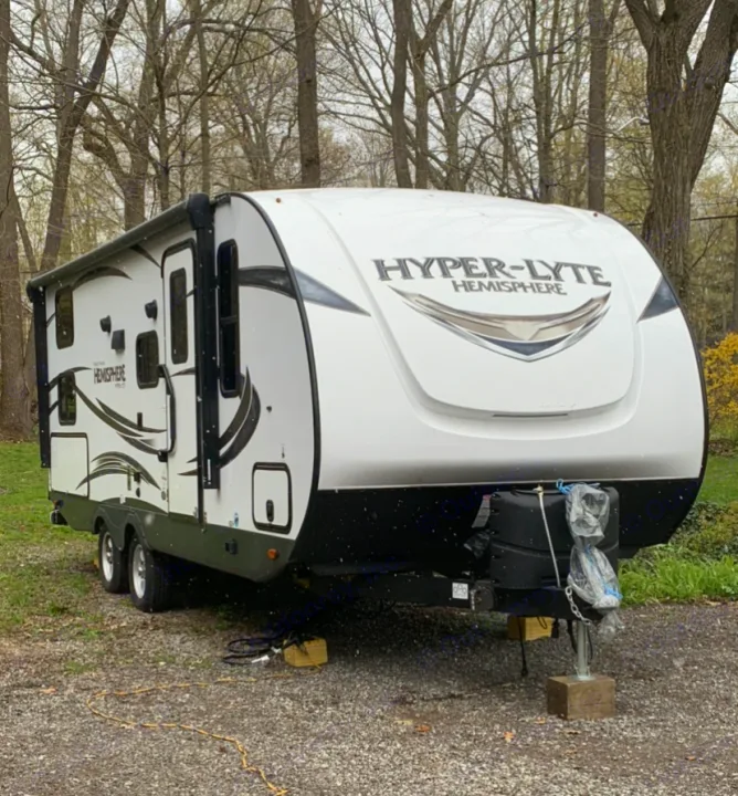 This trailer is ready to rock this camping season. It's a 2018 Forest River Hemisphere Hyperlyte. It 5200lbs dry so a large but light trailer!. Forest River Other 2018