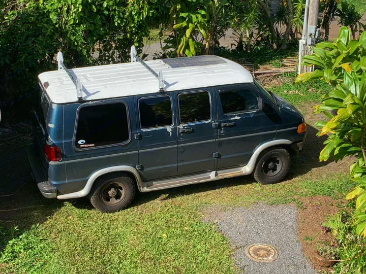 Dodge B Van 2002