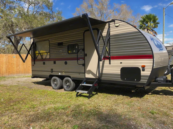 Forest River Cherokee Grey Wolf 2018