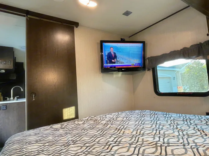 Bedroom tv. Heartland Pioneer 2020