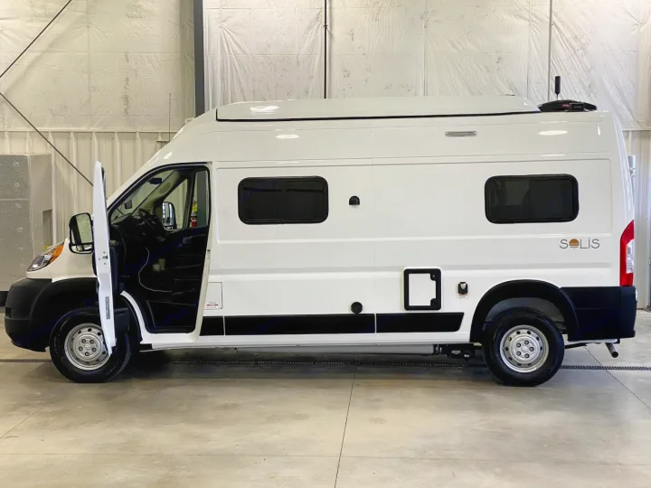 Winnebago Solis 2021
