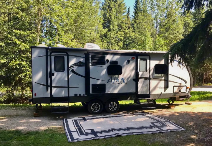 Coachmen Apex 2016