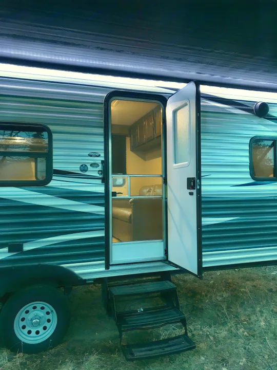 Come on in!!!. Keystone Springdale 2019