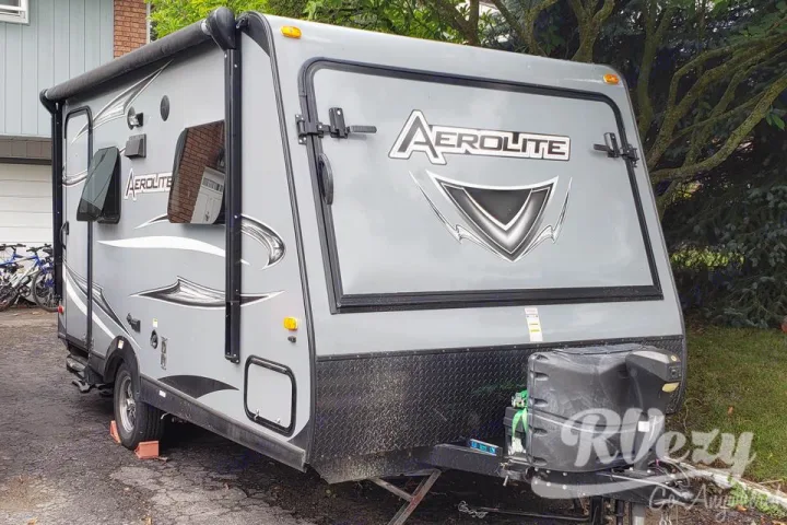 Dutchmen Aerolite 2016