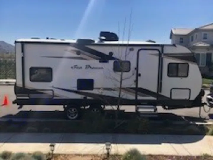 Genesis Supreme Rv Sea Breeze 2021