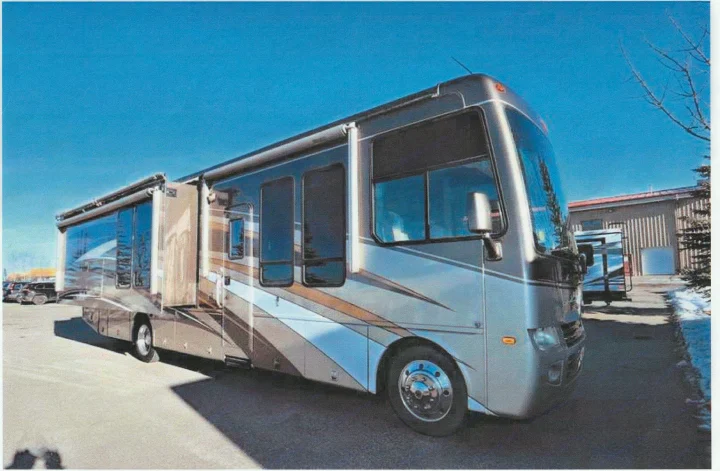 Thor Motor Coach Four Winds Magellan 2009