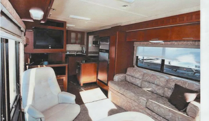 Thor Motor Coach Four Winds Magellan 2009