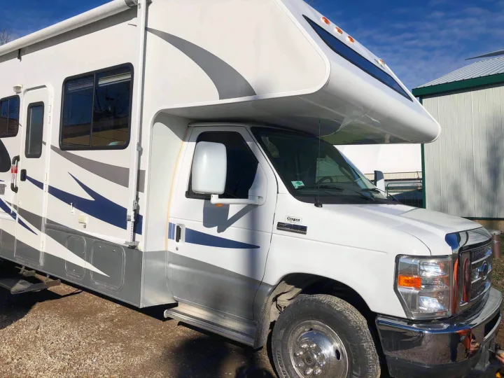 Thor Motor Coach Four Winds 2008