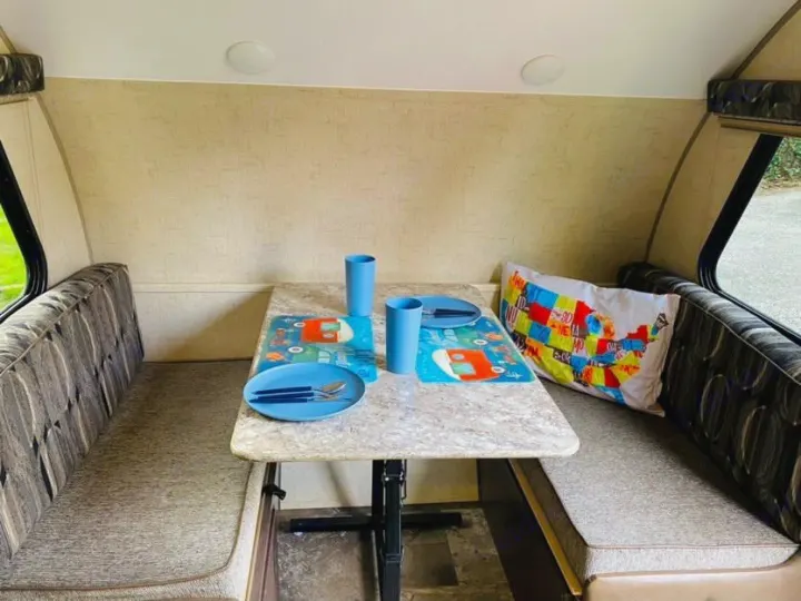This table will collapse and make a full size bed once cushions are rearranged.. Forest River R-Pod 2016