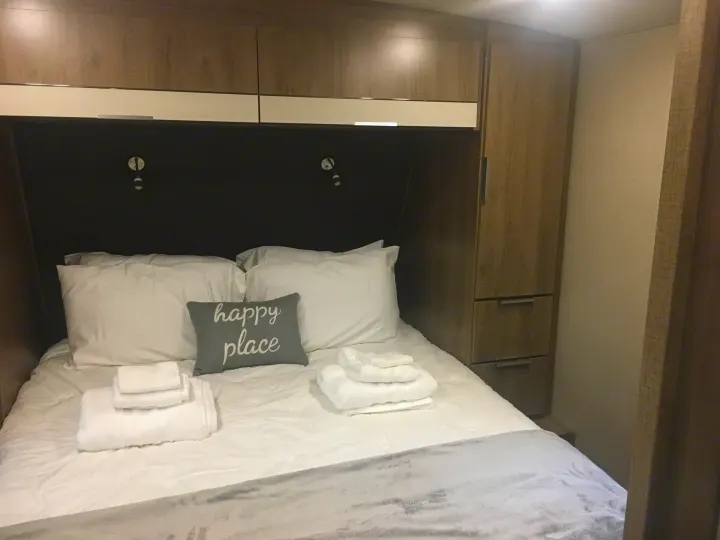 4 PILLOWS. Grand Design 2250RK 2021