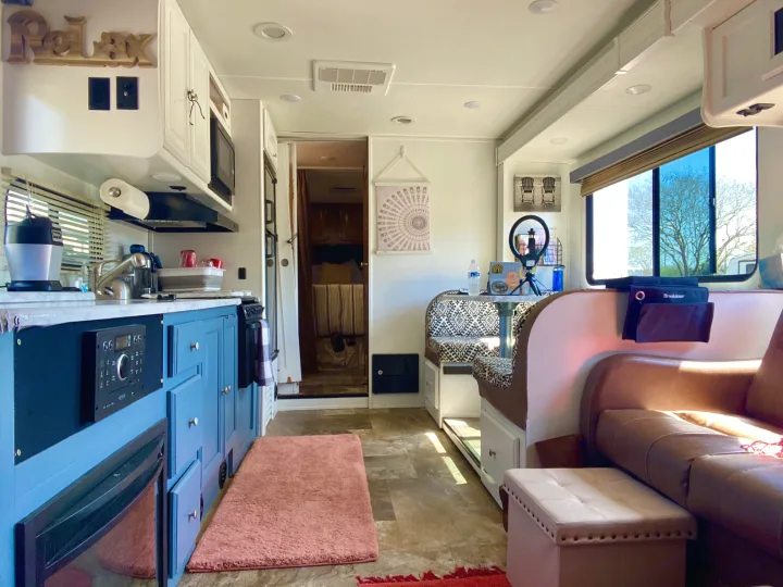 Ford Coachman 450 2017