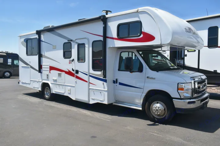 Exterior. Forest River Sunseeker 2018