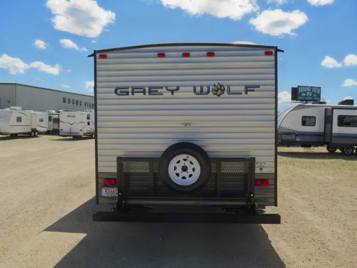 Forest River Cherokee Grey Wolf 2013