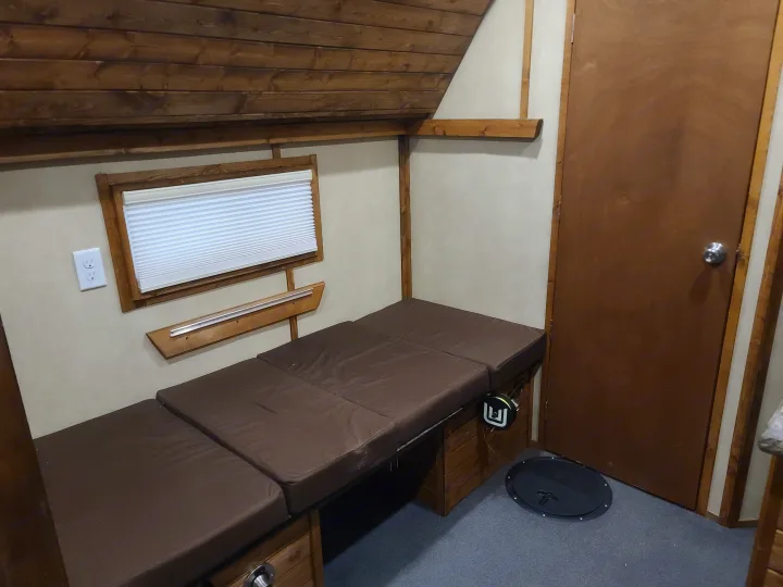 Ice Castle Fish Houses RV Limited 2020
