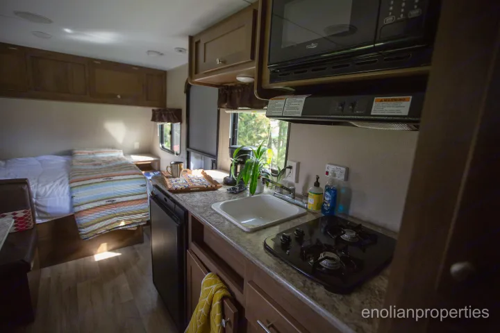 Great space for prepping meals.. Dutchmen Aspen Trail 2016