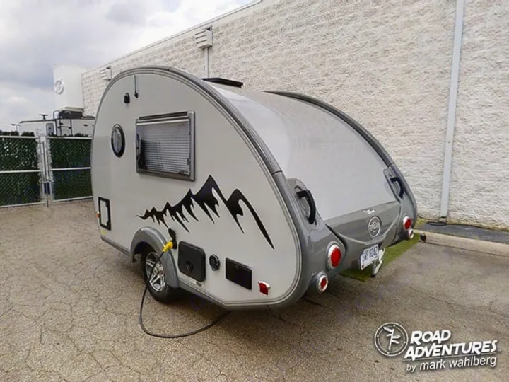 Rear driver side of Road Adventures 2021 nuCamp T@B 320 S. nuCamp T@B 320 S 2021