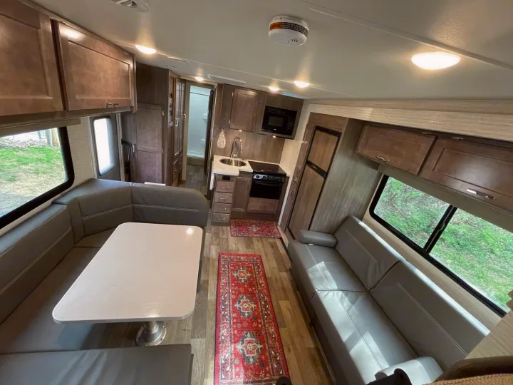 Winnebago Minnie Winnie 26T 2021