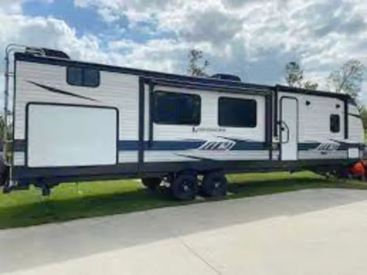 Crossroads Longhorn 2019